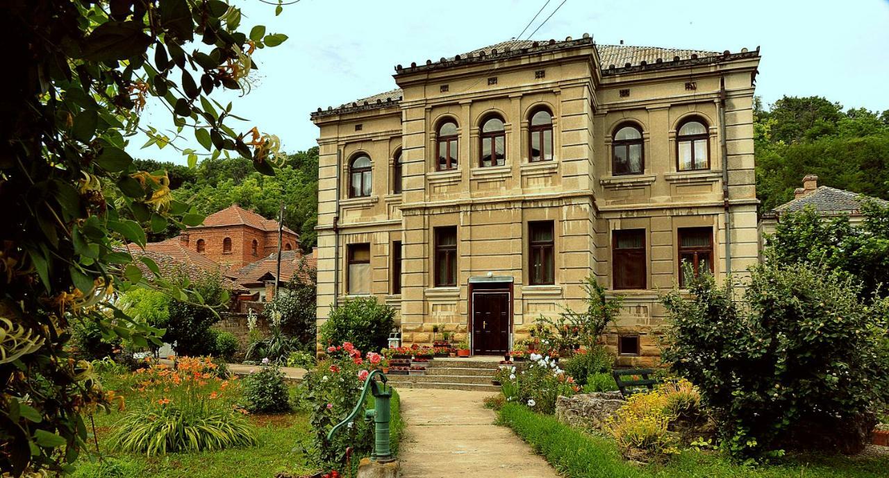 Dunjin Country house Rogljevo