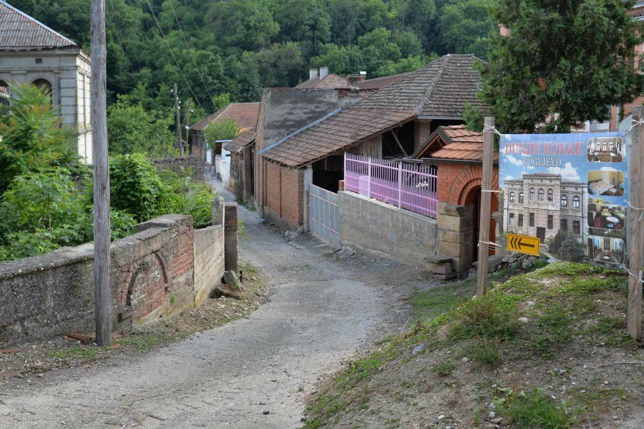 Dunjin Country house Rogljevo