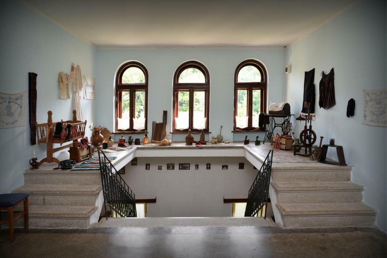 Dunjin Country house Rogljevo